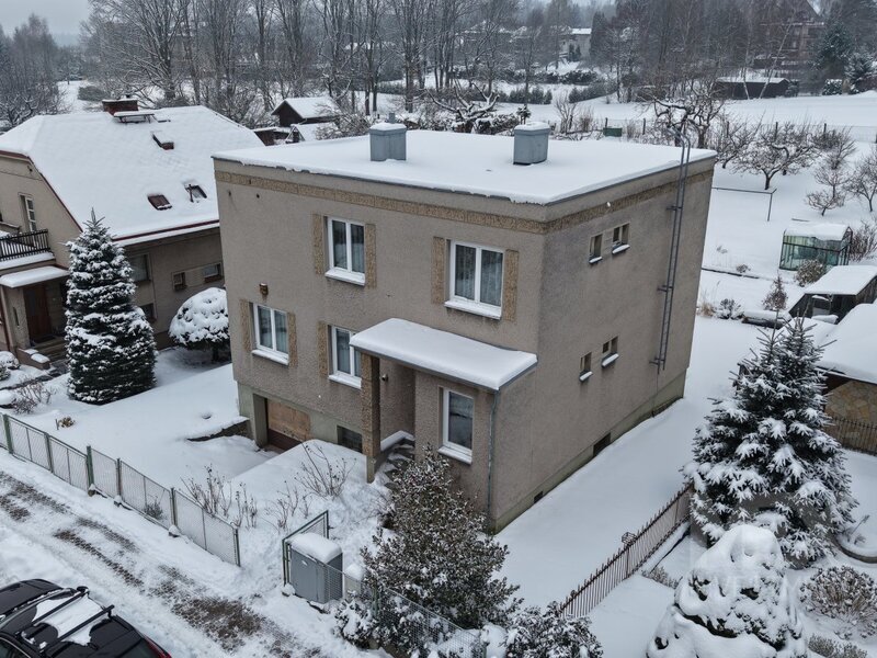 Prodej zachovalého rodinného domu v Červeném Kostelci v klidné lokalitě