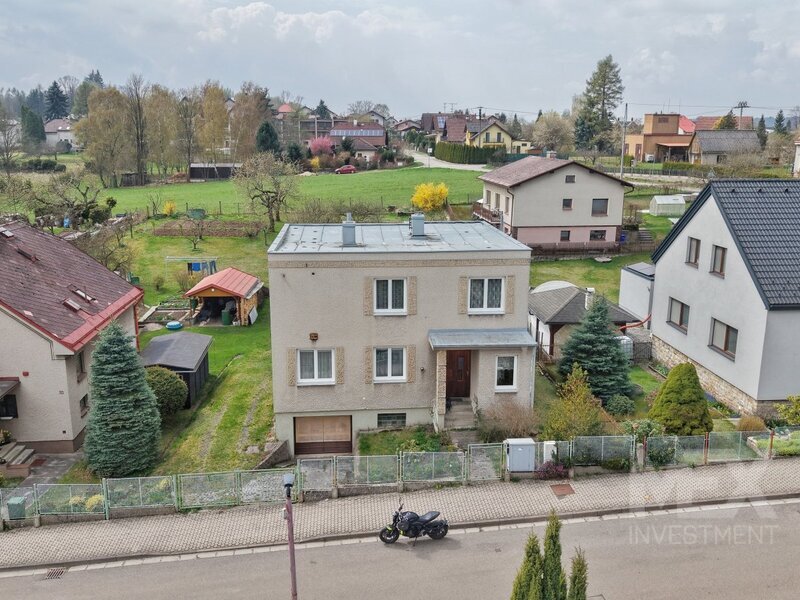 Prodej zachovalého rodinného domu v Červeném Kostelci v klidné lokalitě