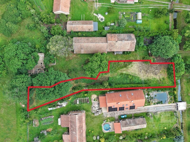 Prodej pozemku v obci Kostěnice